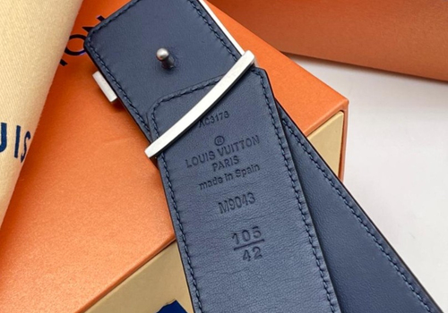 Синий кожаный ремень Louis Vuitton