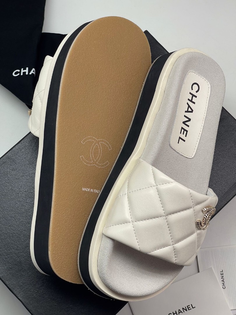 Женские белые шлепки Chanel