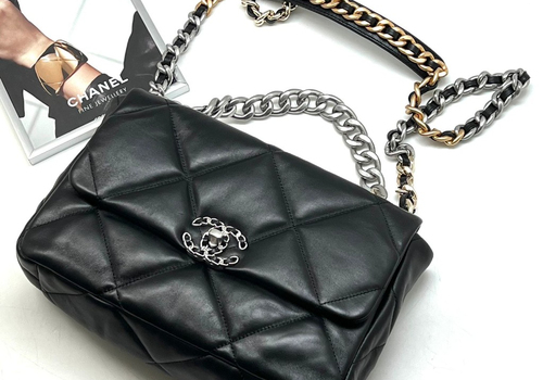 Кожаная сумка Chanel 19 черная 30 cm