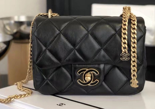 Кожаная черная сумка Chanel 2.55 Mini