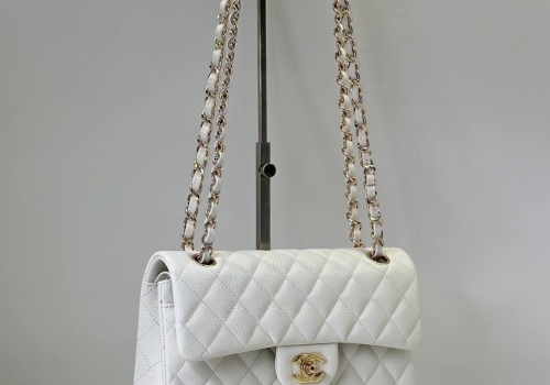 Кожаная сумка Chanel 11.12 Medium Classic Flap Bag