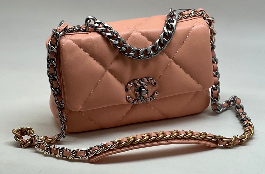Кожаная сумка Chanel 19  26 cm