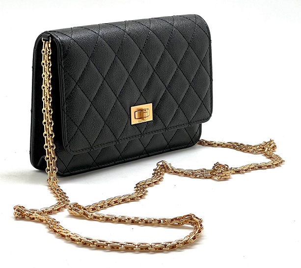 Черная сумочка Chanel Woc