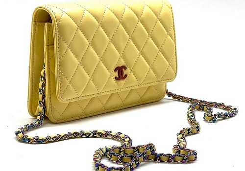 Желтая сумочка Chanel Woc