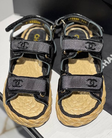 Черные сандалии Chanel