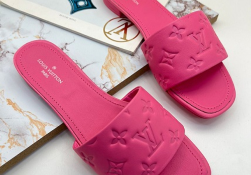 Женские розовые шлепки Louis Vuitton