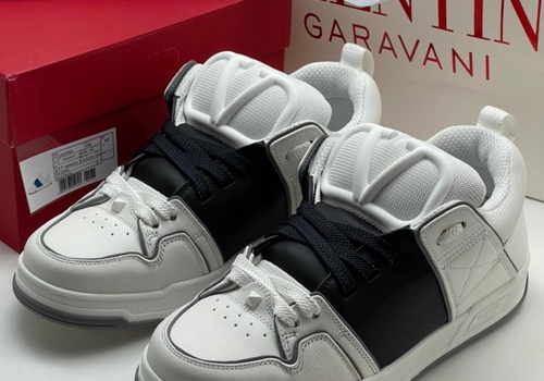 Кроссовки Valentino Garavani белые с черным