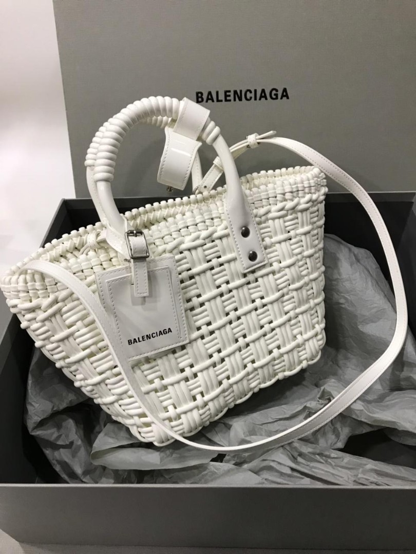 Женская сумка Balenciaga Bistro XS Basket With Strap белая