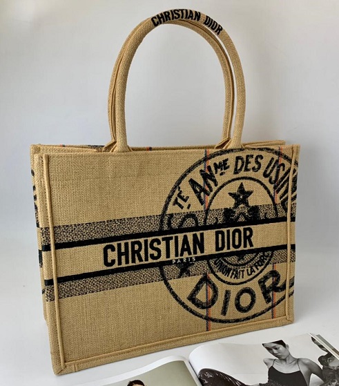 Сумка-тоут Christian Dior Book Tote 36 см бежевая