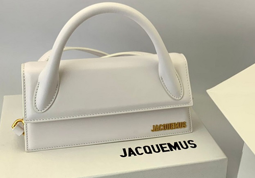 Женская кожаная сумка Jacquemus Le Chiquito long белая