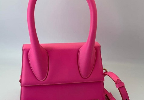 Женская кожаная сумка Jacquemus Le Chiquito moyen розовая