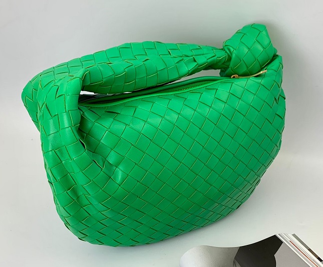 Зеленая кожаная сумка Bottega Veneta Teen Jodie большая