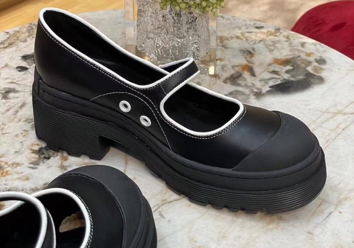 Кожаные женские туфли Christian Dior черные