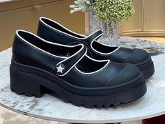 Кожаные женские туфли Christian Dior черные