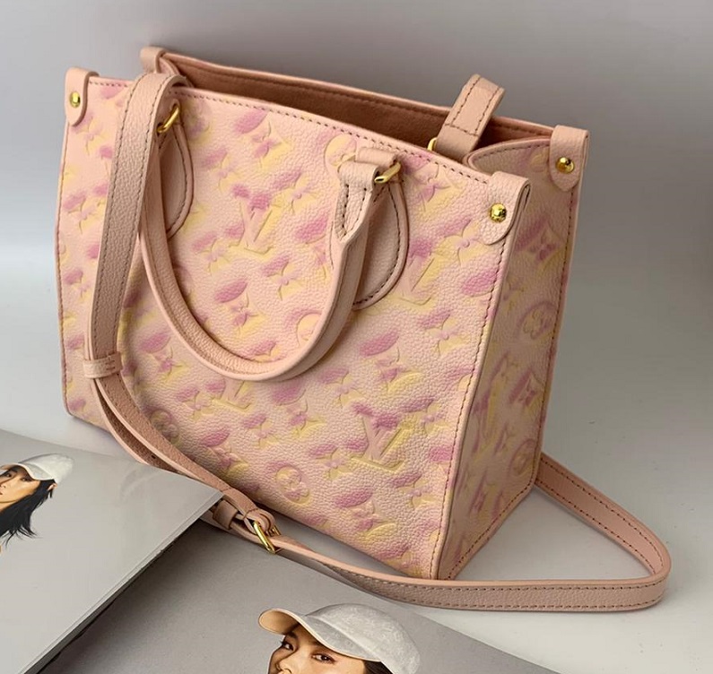 Женская кожаная сумка Louis Vuitton On the go