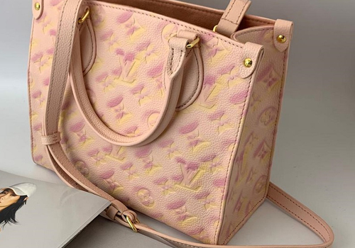 Женская кожаная сумка Louis Vuitton On the go