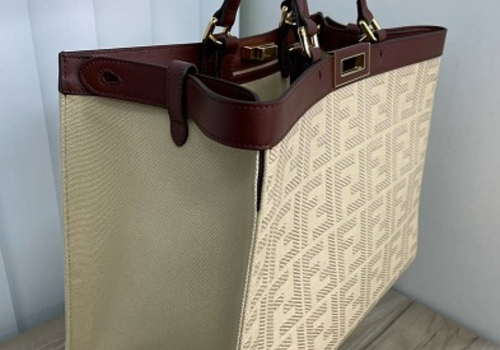 Женская сумка из текстиля Fendi бежевая