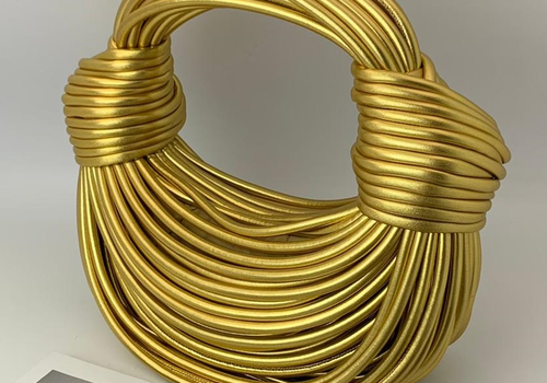 Золотая сумка Bottega Veneta Double Knot