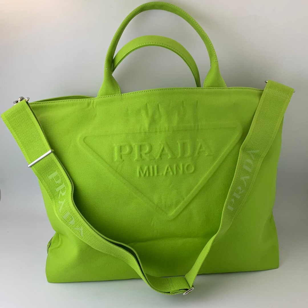 Женская сумка из текстиля Prada