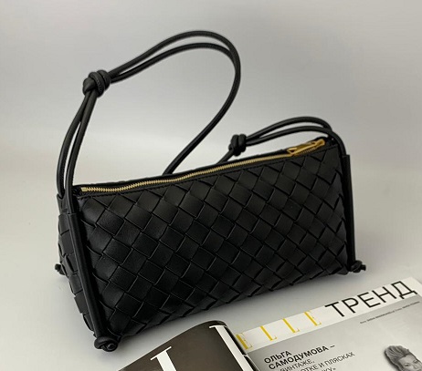Кожаная сумка Bottega Veneta Loop Mini черная