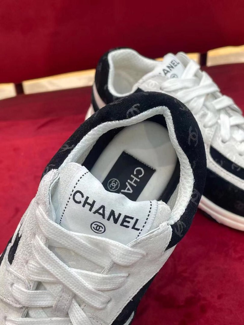 Женские кроссовки Chanel