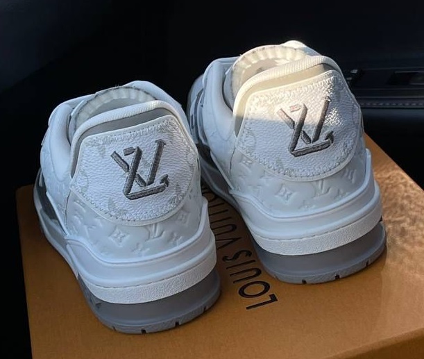 Кожаные белые кроссовки Louis Vuitton Trainer
