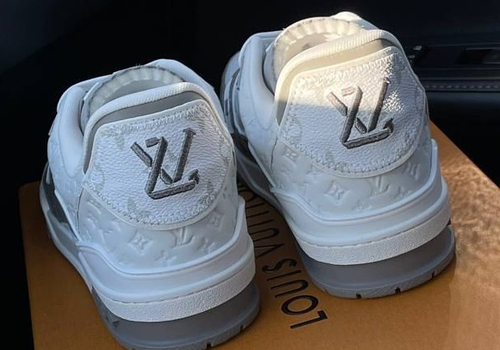 Кожаные белые кроссовки Louis Vuitton Trainer
