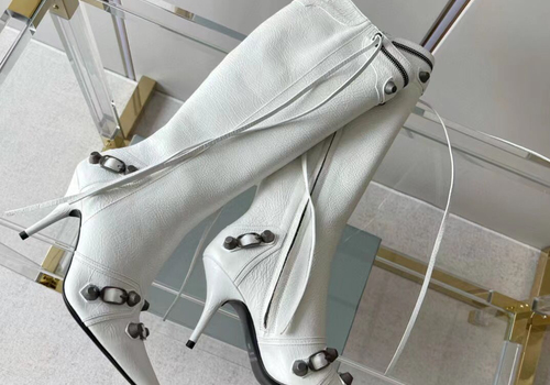 Женские кожаные сапоги Balenciaga белые