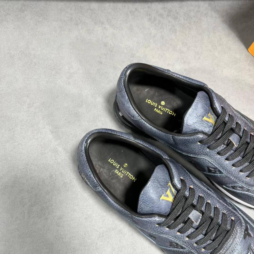 Мужские кроссовки Louis Vuitton Run Away серые