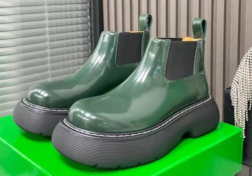 Женские зеленые ботинки Bottega Veneta