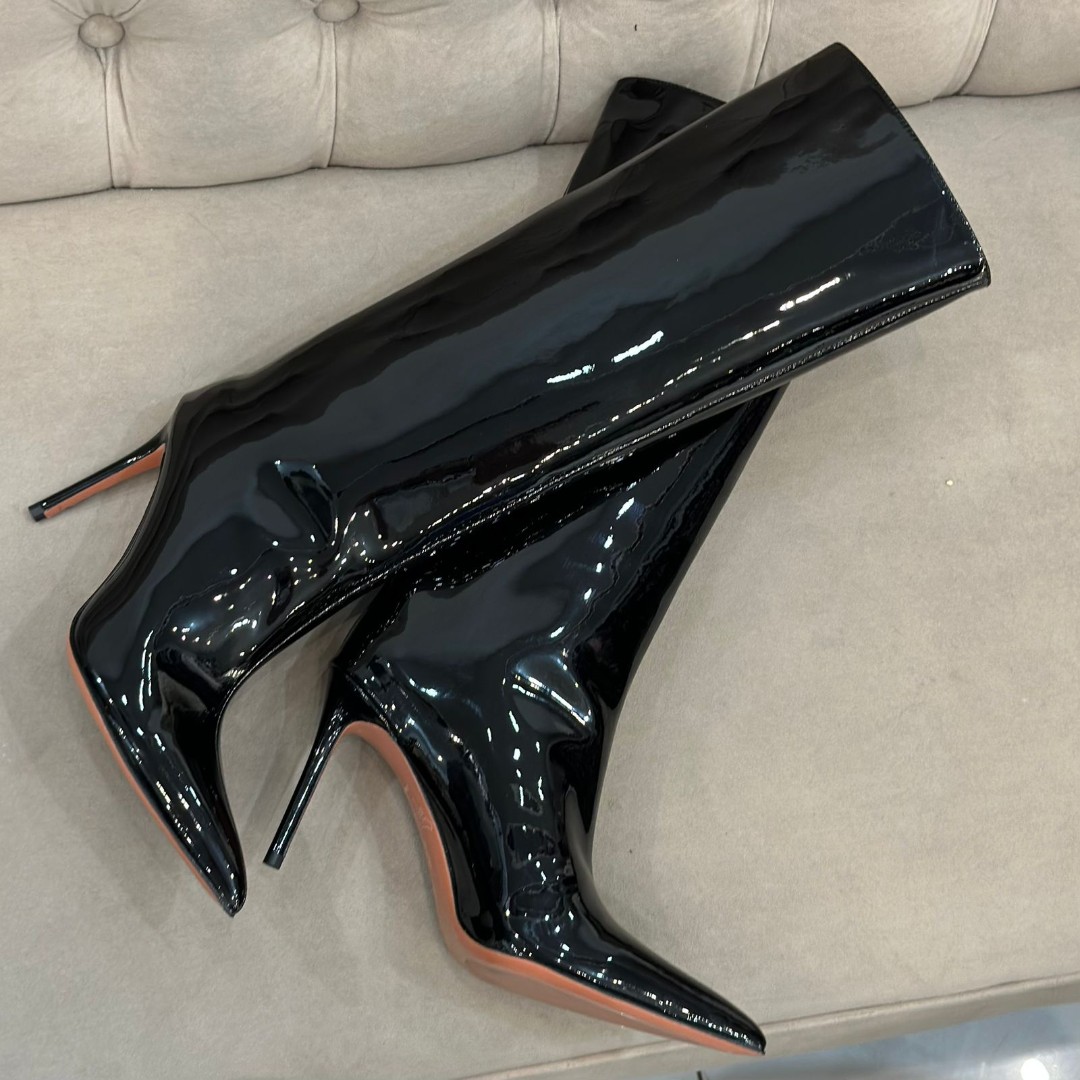 Черные кожаные сапоги Amina Muaddi