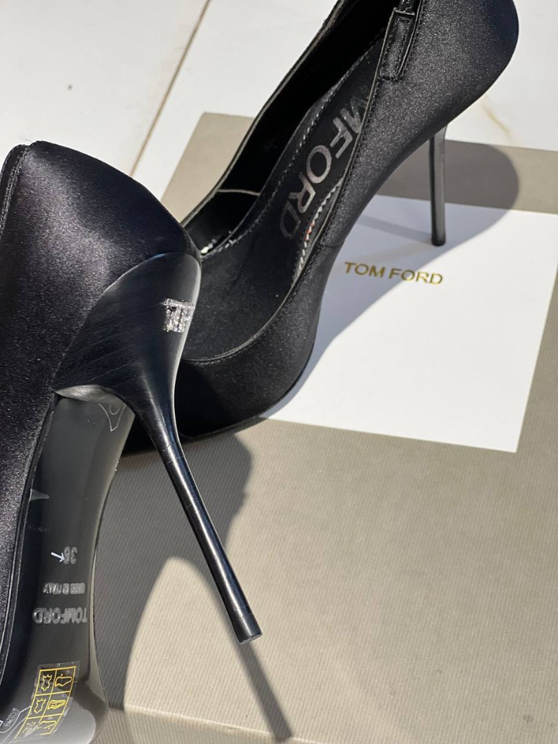 Женские туфли Tom Ford черные на высоком каблуке