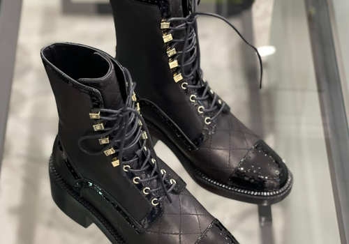 Кожаные высокие черные ботинки Chanel