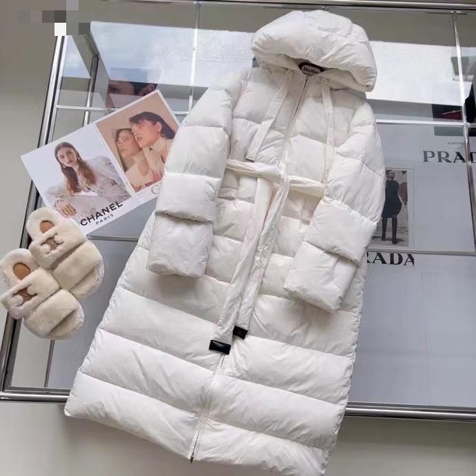 Женский пуховое пальто Max Mara белое