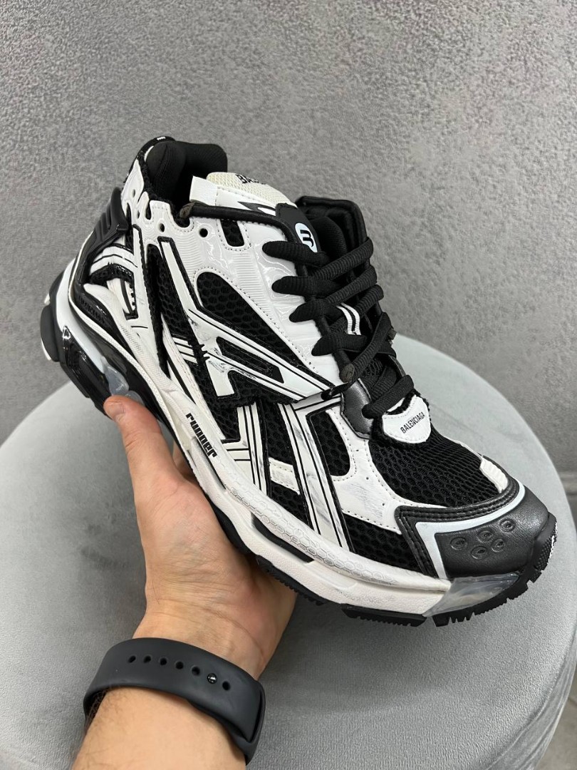 Мужские кроссовки Balenciaga Runner белые с черным