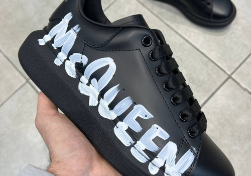 Кроссовки черные кожаные Alexander McQueen