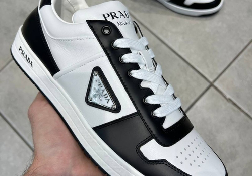 Мужские кожаные кроссовки Prada белые с черным