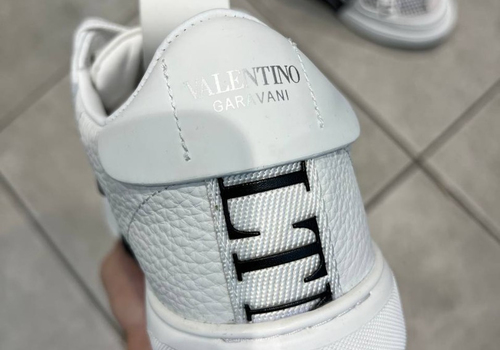 Кроссовки Valentino Garavani VL7N белые
