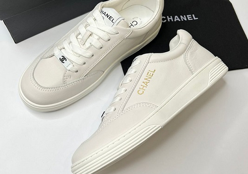 Кожаные белые кеды Chanel