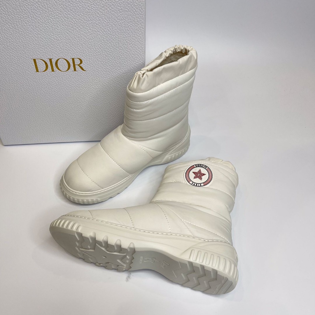 Зимние женские дутики Christian Dior белые