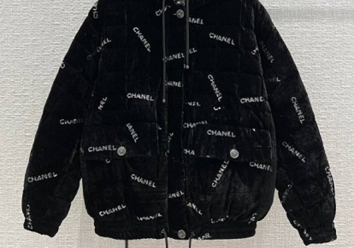 Женская черная куртка Chanel бархат