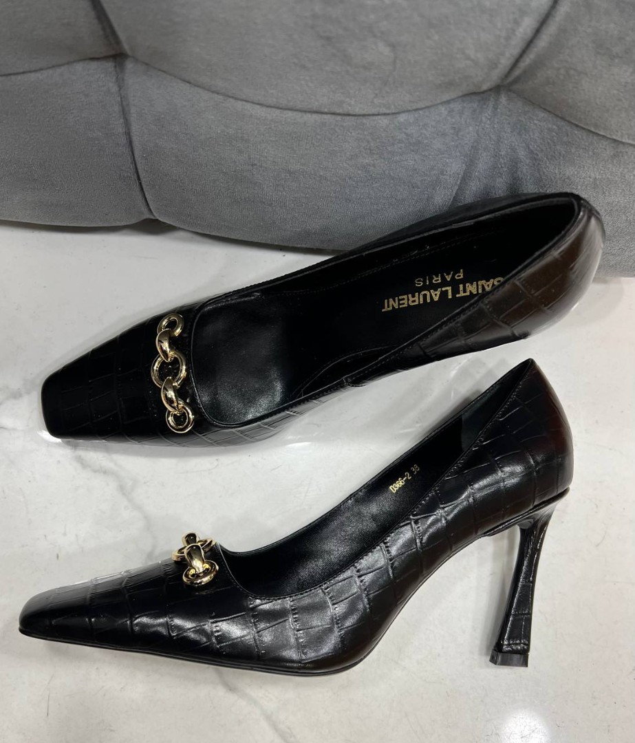 Женские черные туфли Saint Laurent