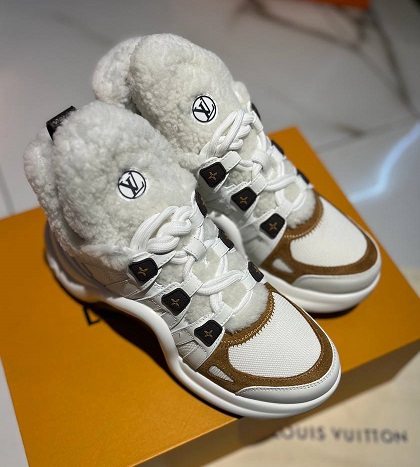 Зимние кожаные кроссовки Louis Vuitton Archlight белые с мехом