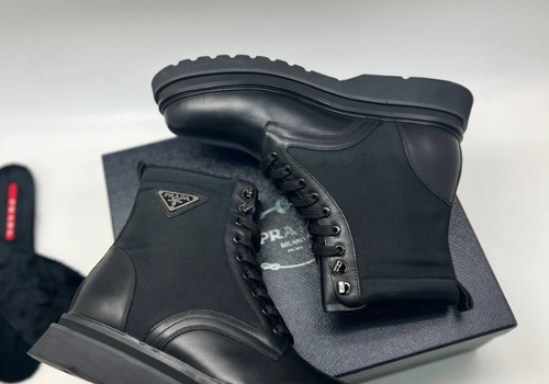 Мужские черные ботинки Prada