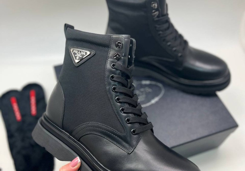 Мужские черные ботинки Prada