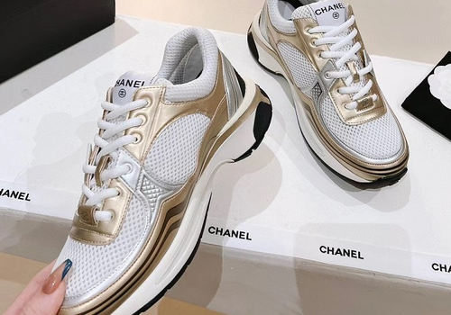 Женские кроссовки Chanel белые с золотом