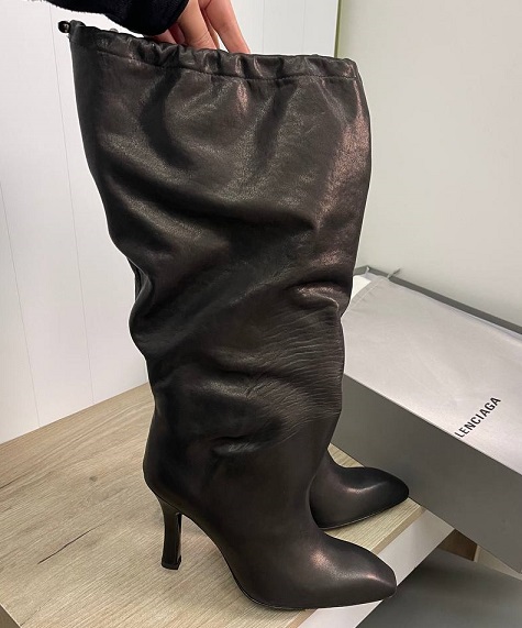 Женские черные кожаные сапоги Balenciaga