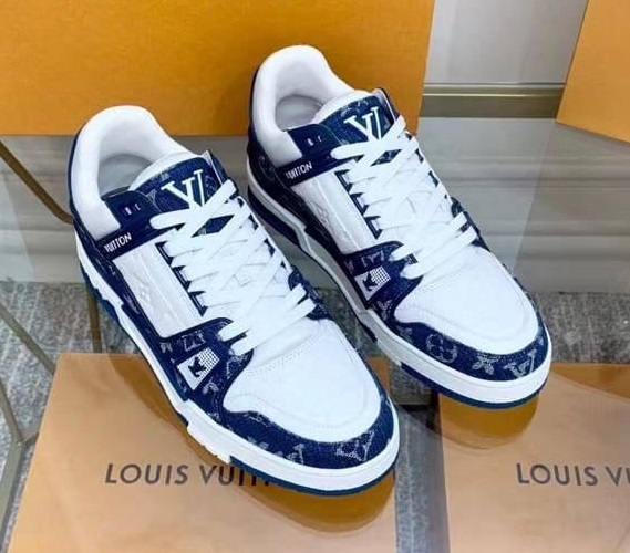 Женские кроссовки Louis Vuitton LV Trainer белые с синим