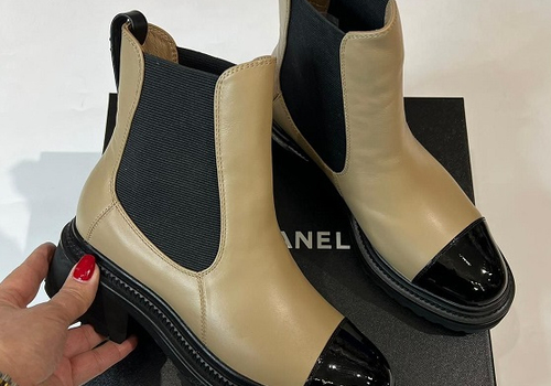 Бежевые кожаные ботинки Chanel