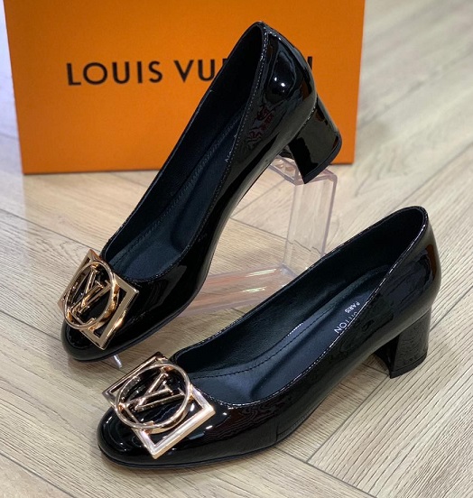 Женские туфли Louis Vuitton черные